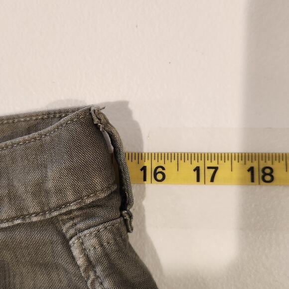 American Eagle Olive Green Distressed Cut Off Highest Rise Mom Short Size 6 - Picture 8 of 12